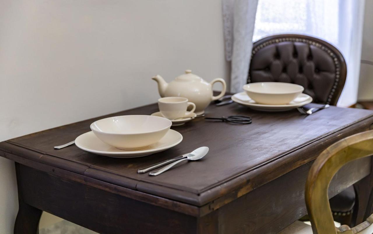Apartman Charlotte V Dome So Studnou Na Streche Banská Štiavnica Extérieur photo