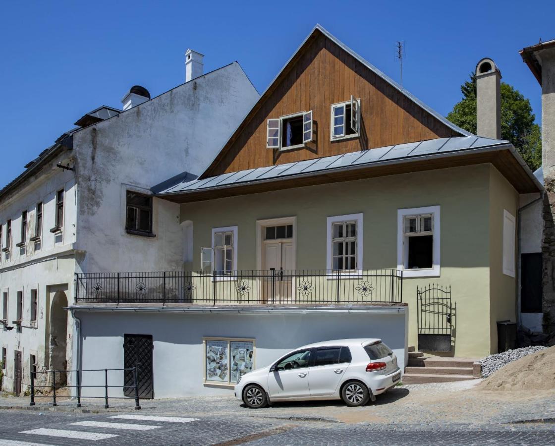 Apartman Charlotte V Dome So Studnou Na Streche Banská Štiavnica Extérieur photo